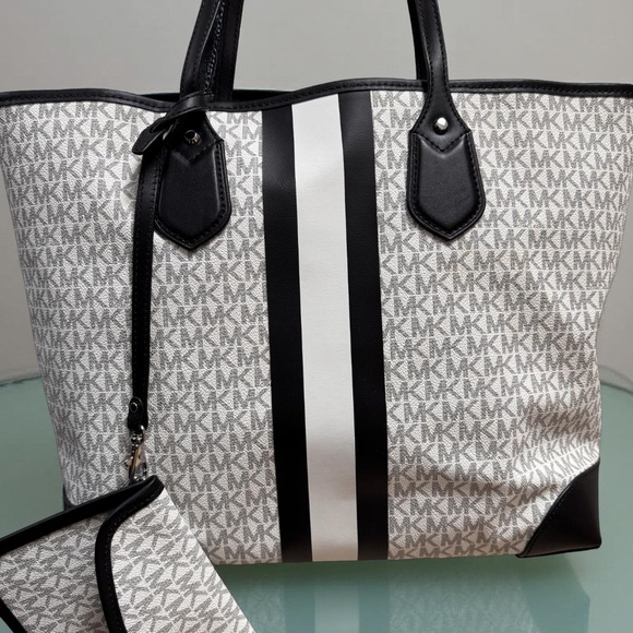 Michael Kors Eva Tote Logo Stripe Tote - Picture 2 of 3
